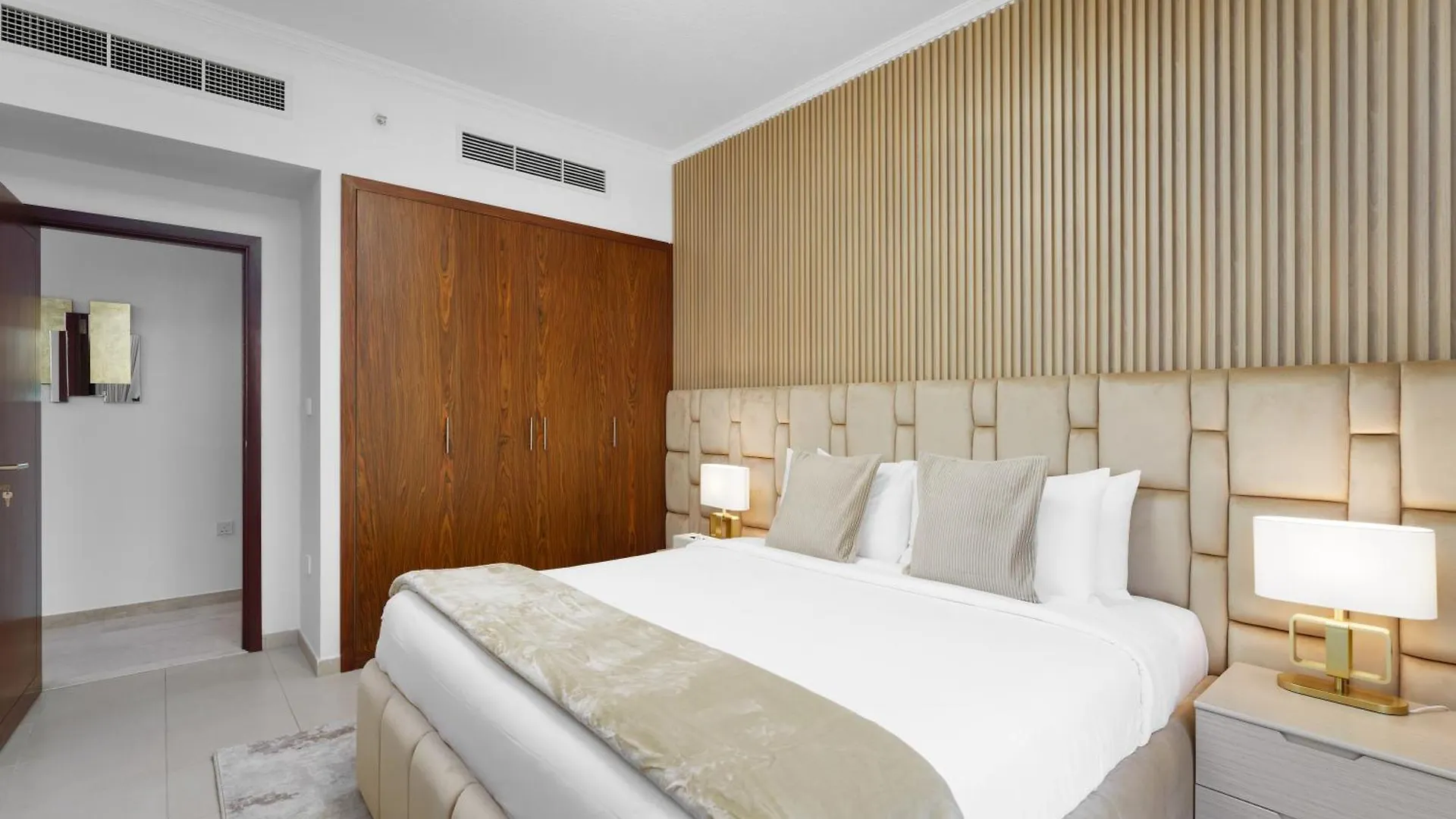 Apartment Maison Privee - Exclusive Duplex Villa With Panoramic Terrace Overlooking Burj Khalifa Dubai